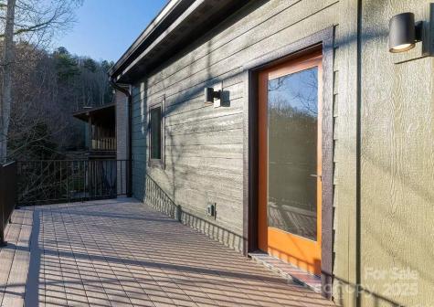 17 Macallan Lane Asheville NC 28805