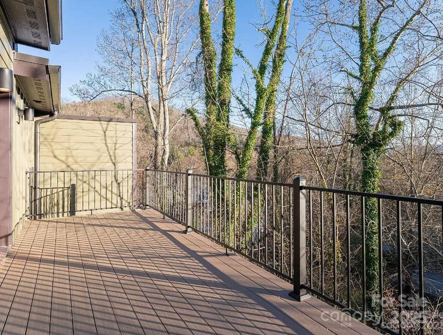 17 Macallan Lane Asheville NC 28805