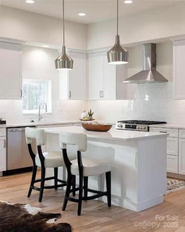 17 Macallan Lane Asheville NC 28805