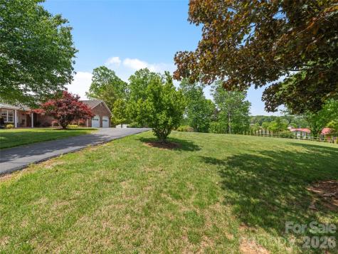 45 Presbyterian Church Road Mills River NC 28759