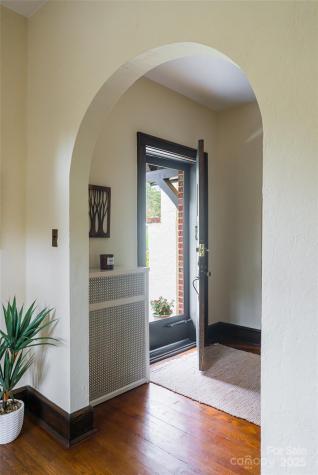 21 Lynwood Road Asheville NC 28804