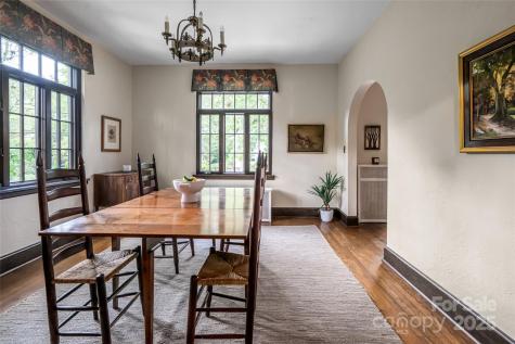 21 Lynwood Road Asheville NC 28804