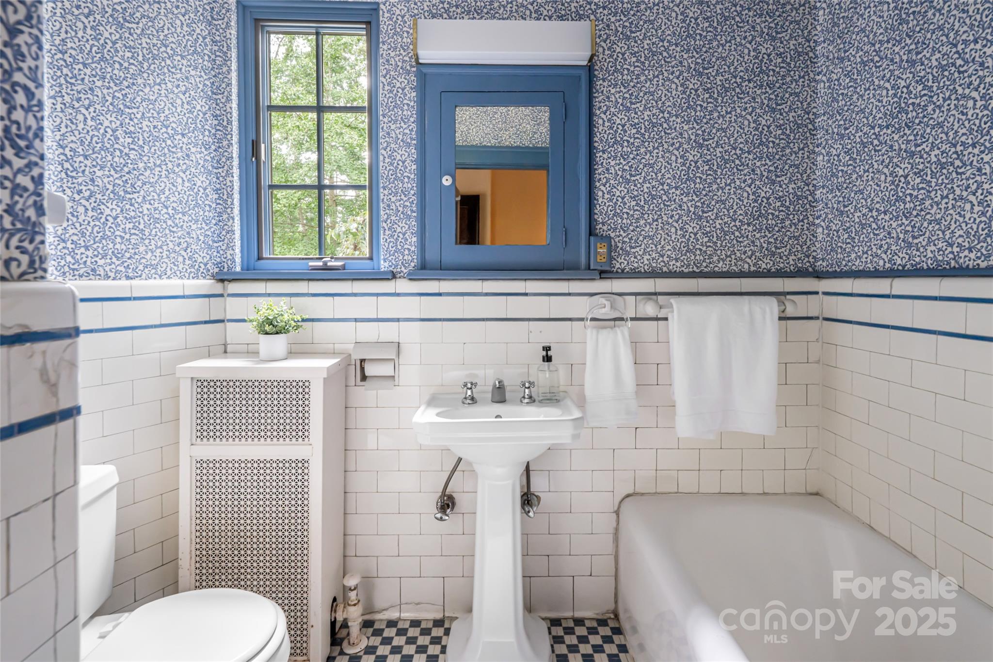 21 Lynwood Road Asheville NC 28804