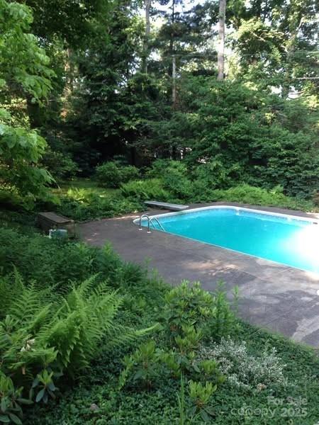 21 Lynwood Road Asheville NC 28804