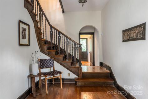 21 Lynwood Road Asheville NC 28804