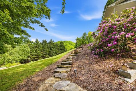 48 Open Range Drive Barnardsville NC 28709