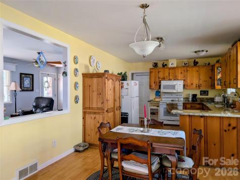 979 Greenville Highway Brevard NC 28712