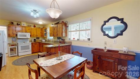 979 Greenville Highway Brevard NC 28712