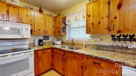 979 Greenville Highway Brevard NC 28712