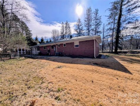 979 Greenville Highway Brevard NC 28712
