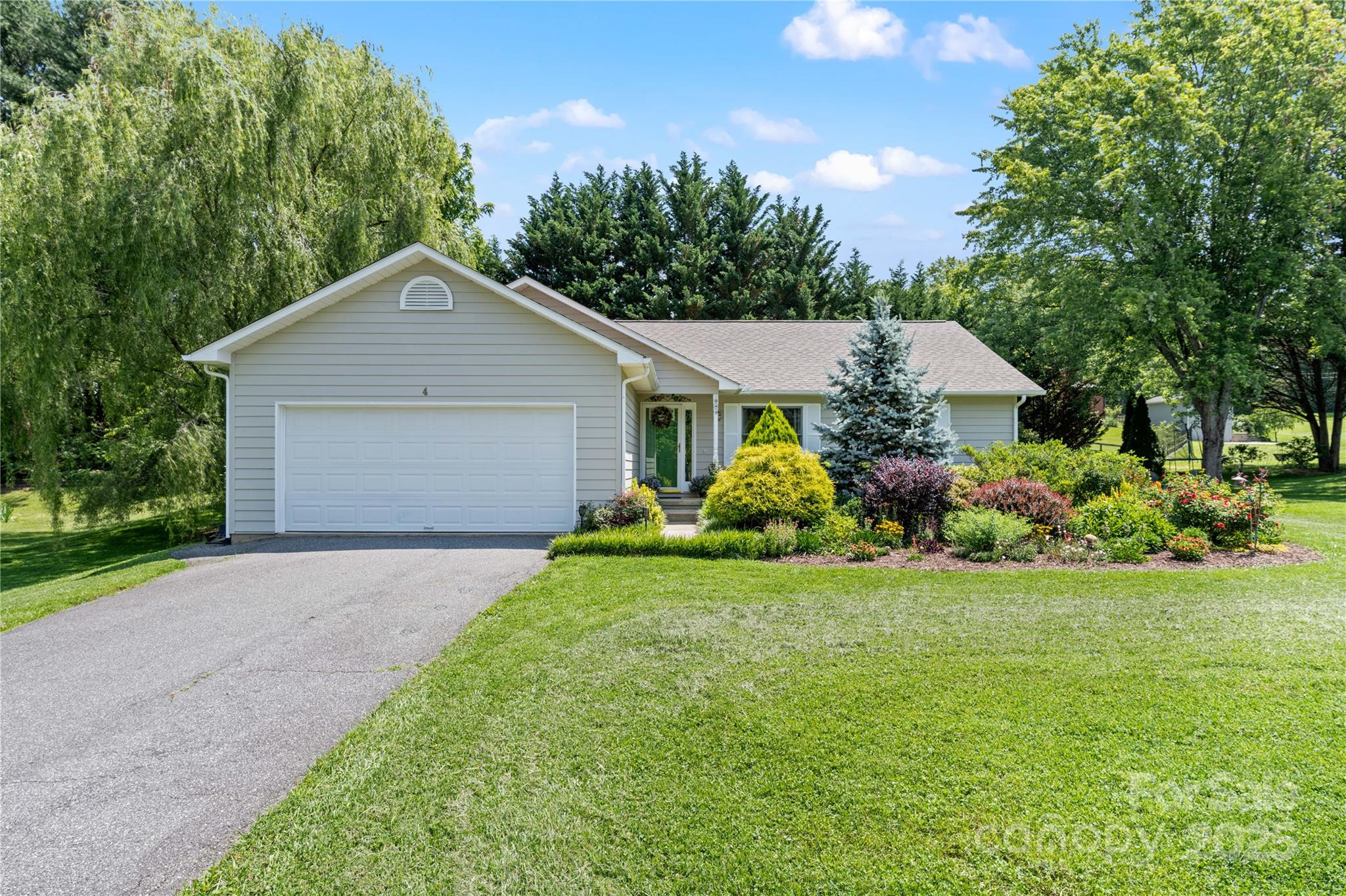 4 Orchard Place Weaverville NC 28787