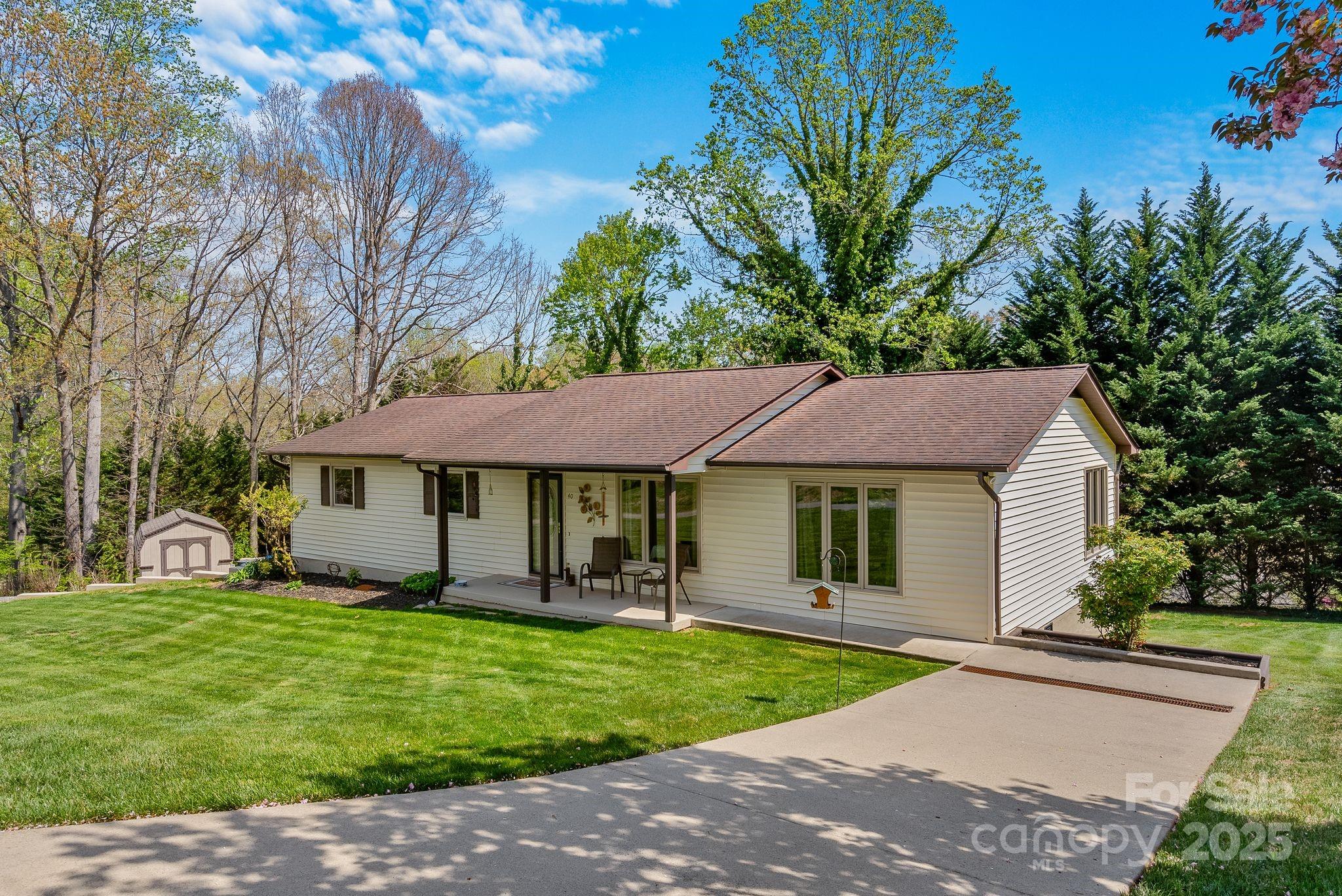 40 Singing Pines Drive Candler NC 28715