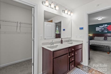 9132 Colwick Hill Lane Charlotte NC 28215