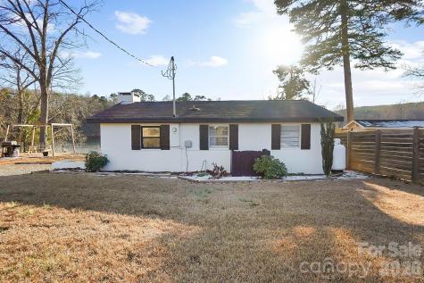 22246 Oakwood Road Albemarle NC 28001