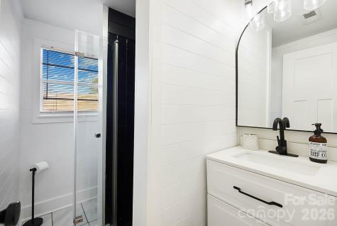 22246 Oakwood Road Albemarle NC 28001