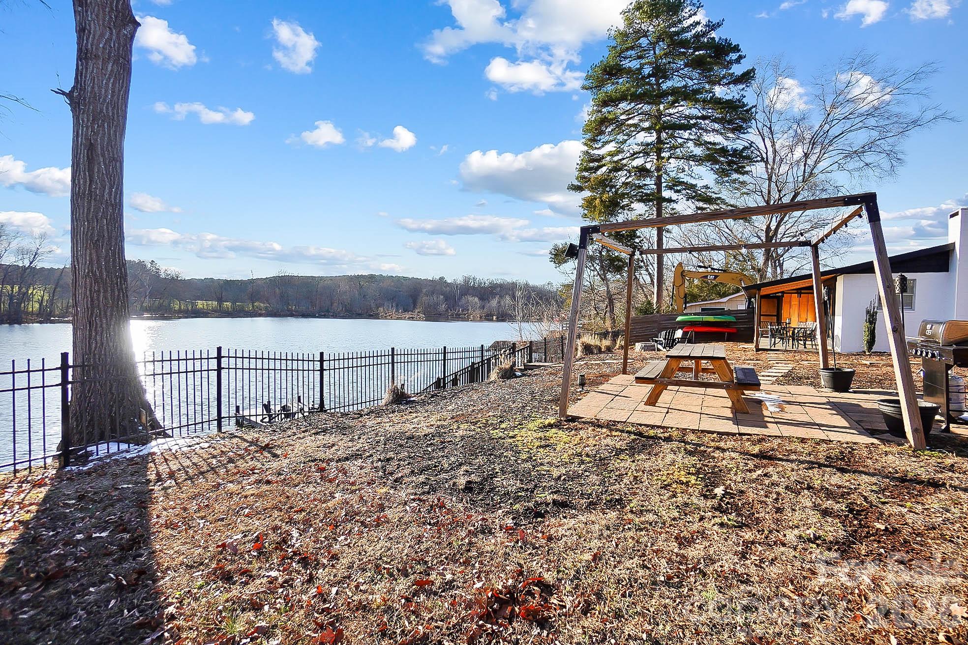 22246 Oakwood Road Albemarle NC 28001