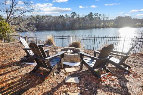 22246 Oakwood Road Albemarle NC 28001