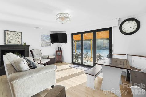 22246 Oakwood Road Albemarle NC 28001