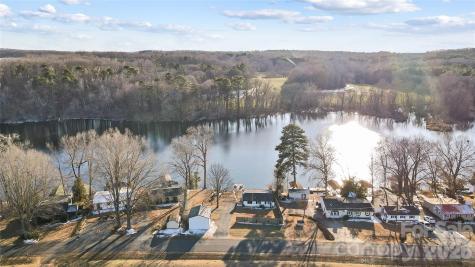 22246 Oakwood Road Albemarle NC 28001