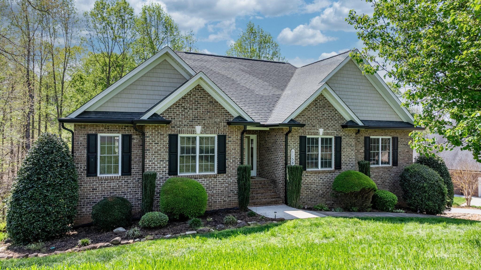 1158 Waterford Drive Hickory NC 28602