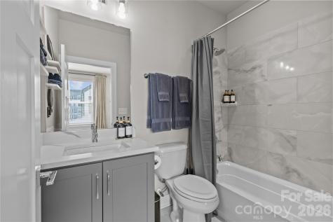 2115 Isom Street Charlotte NC 28208