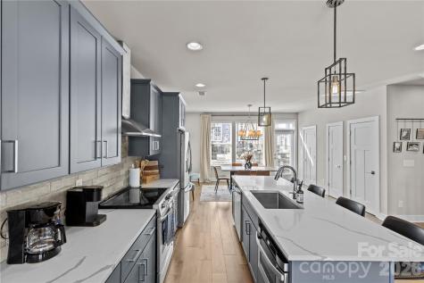 2115 Isom Street Charlotte NC 28208
