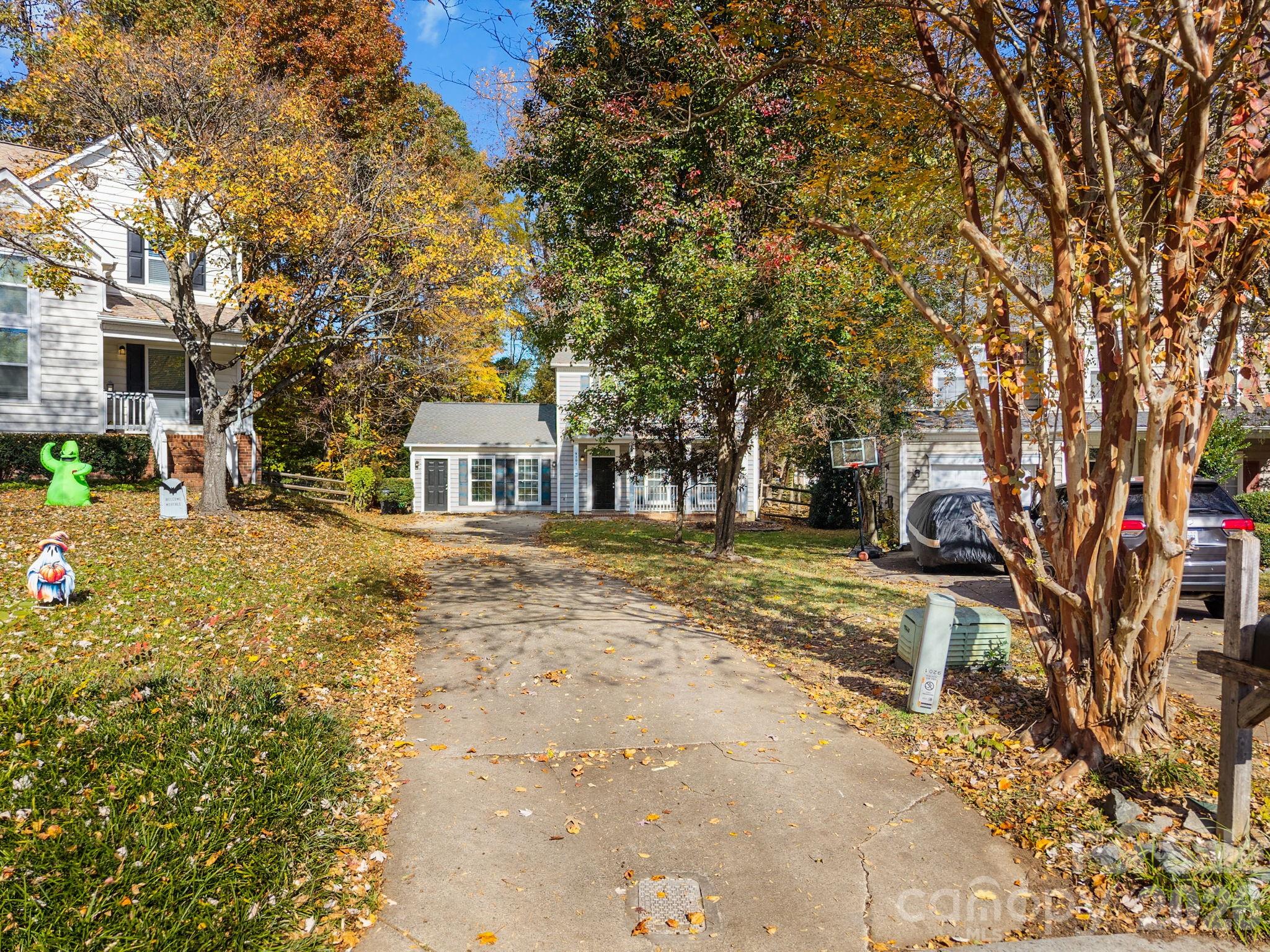 9201 Rotherham Lane Charlotte NC 28216