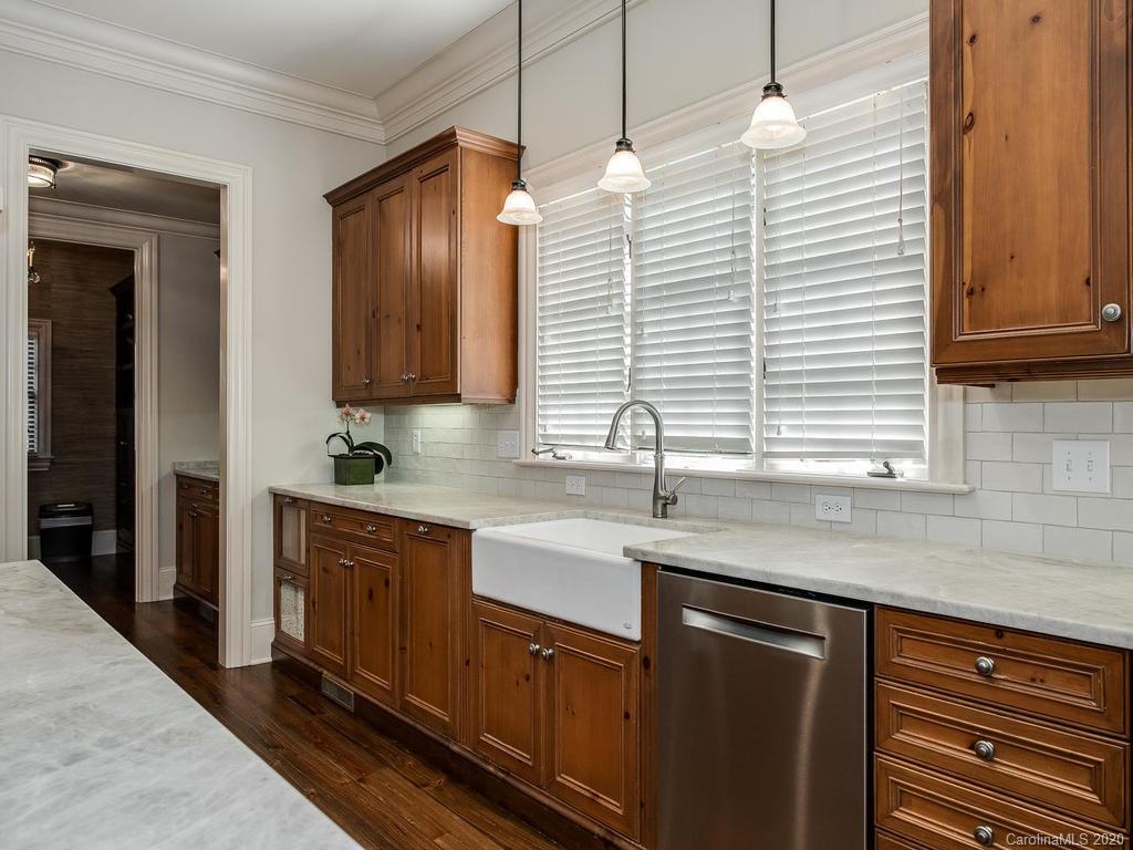 1932 Craigmore Drive Charlotte NC 28226
