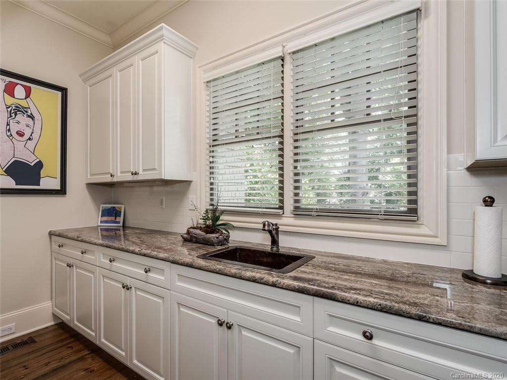 1932 Craigmore Drive Charlotte NC 28226