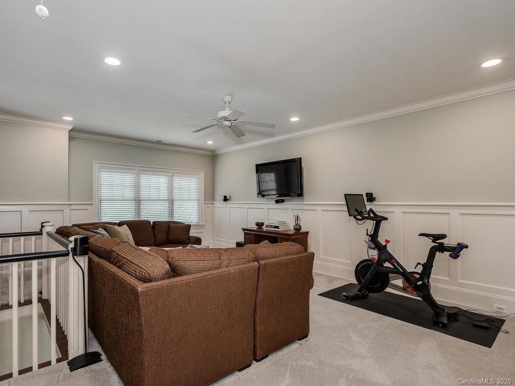 1932 Craigmore Drive Charlotte NC 28226