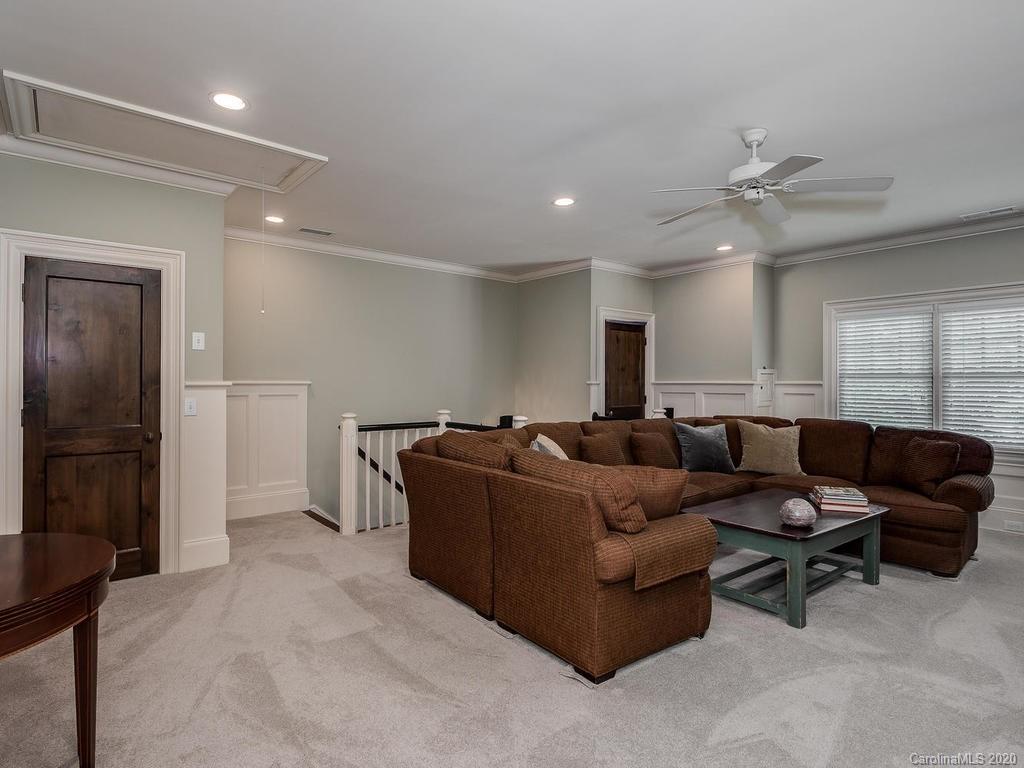 1932 Craigmore Drive Charlotte NC 28226