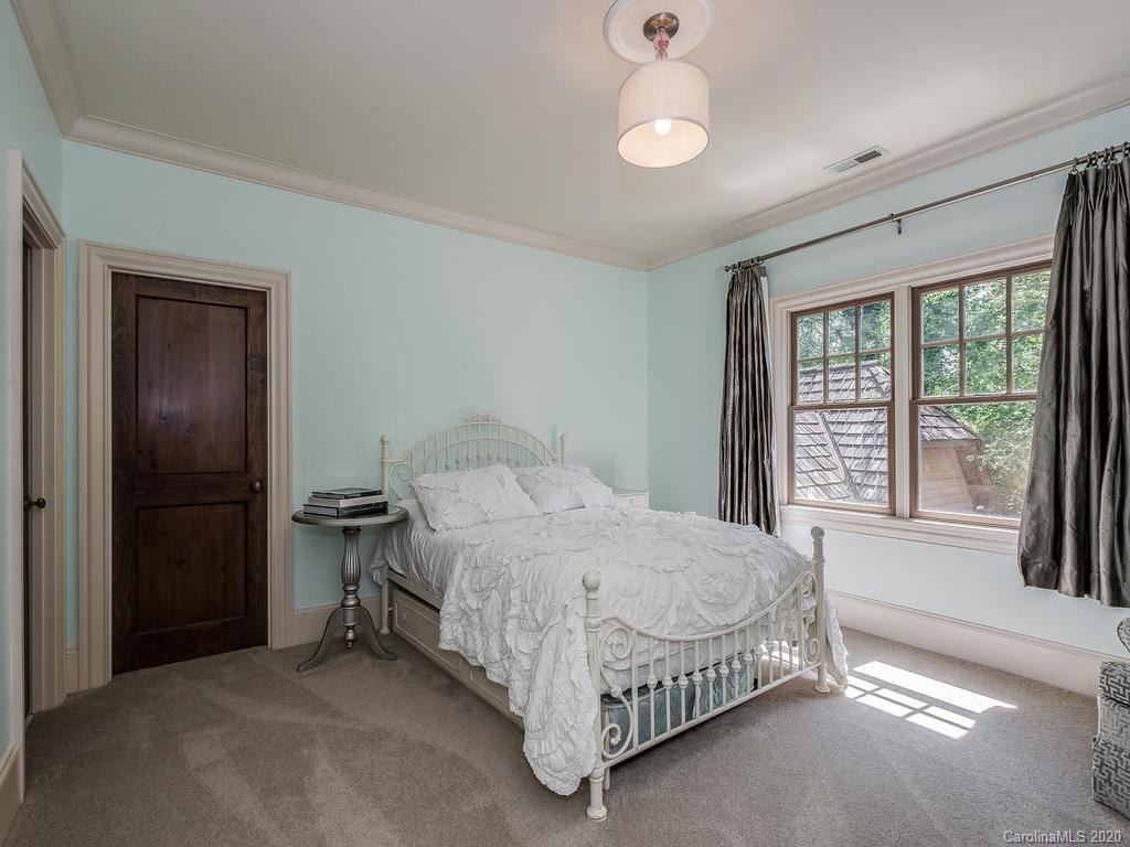 1932 Craigmore Drive Charlotte NC 28226