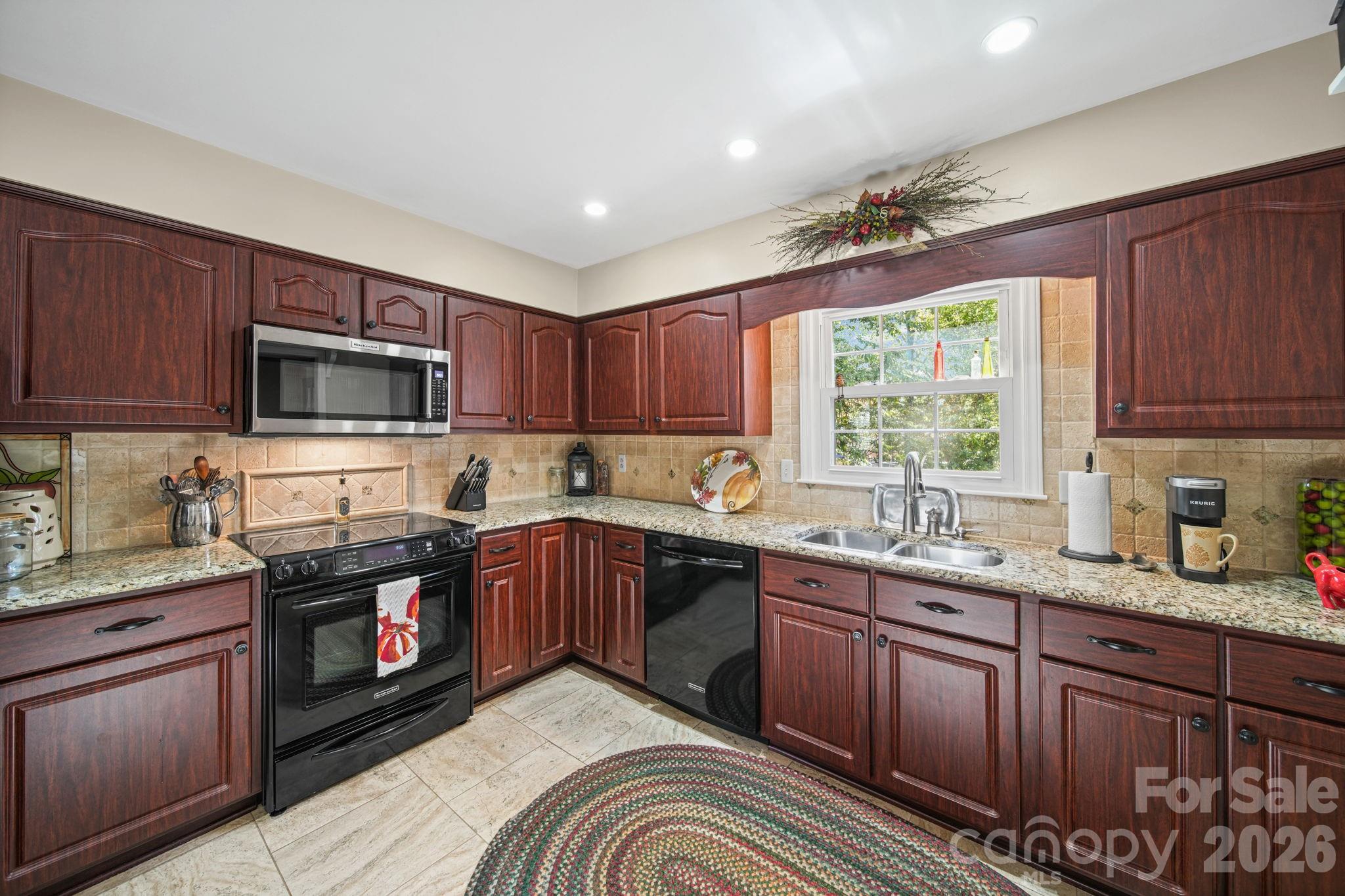 13539 Four Oaks Lane Matthews NC 28105