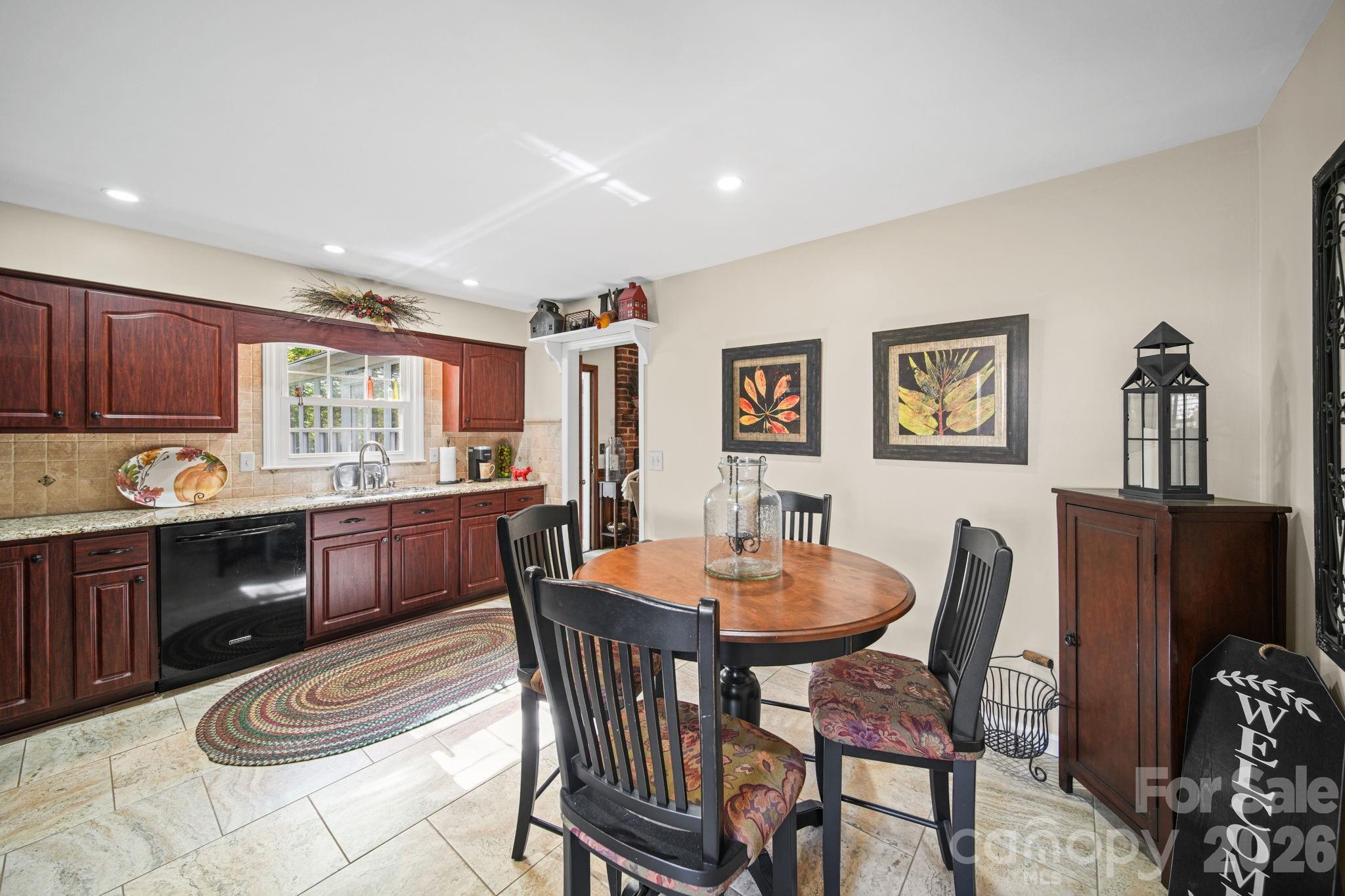 13539 Four Oaks Lane Matthews NC 28105