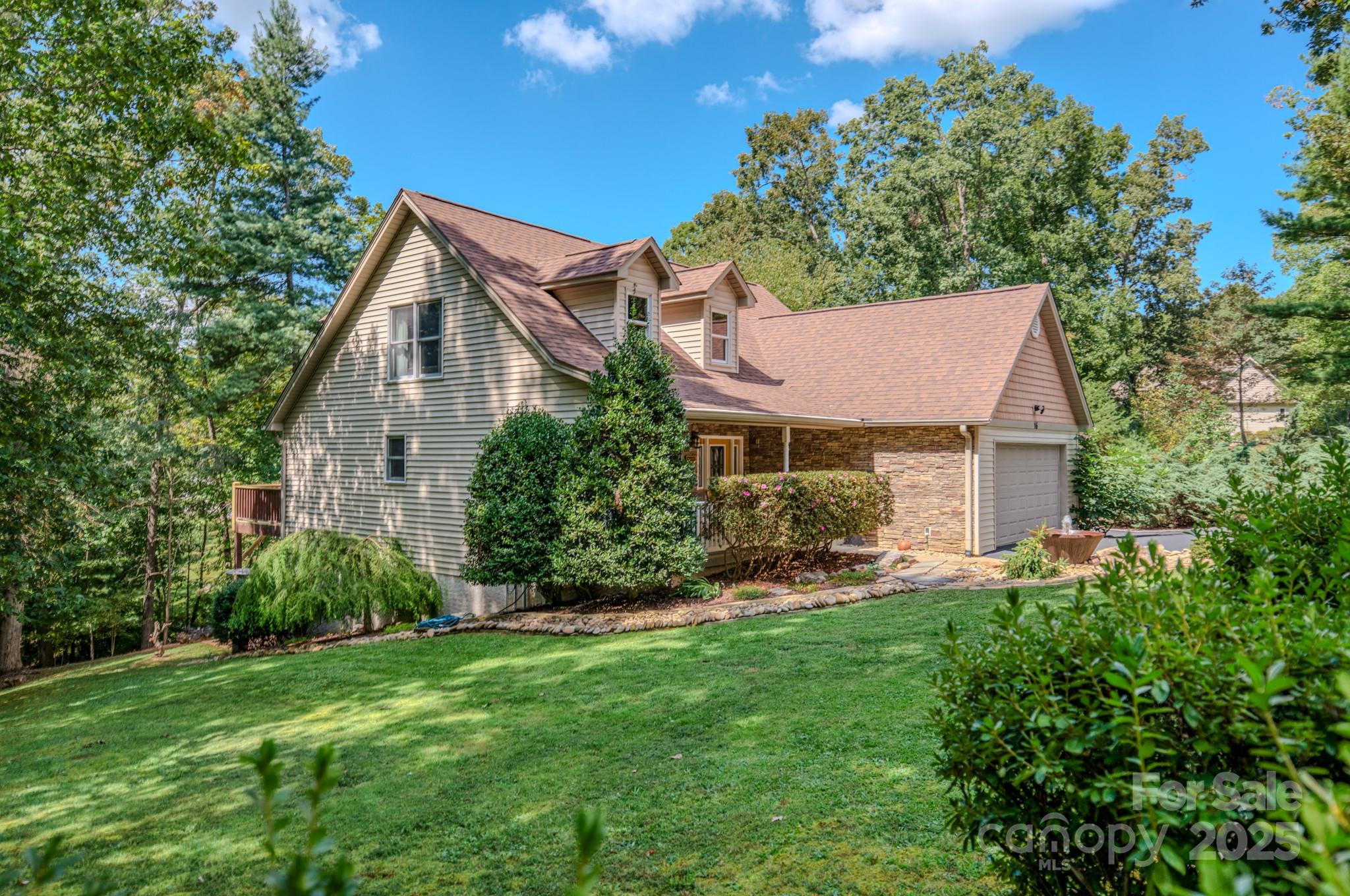 16 Dynasty Lane Candler NC 28715