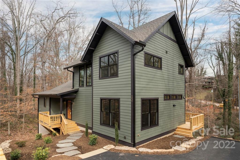 32 Hibriten Drive Asheville NC 28801