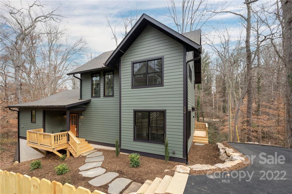 32 Hibriten Drive Asheville NC 28801
