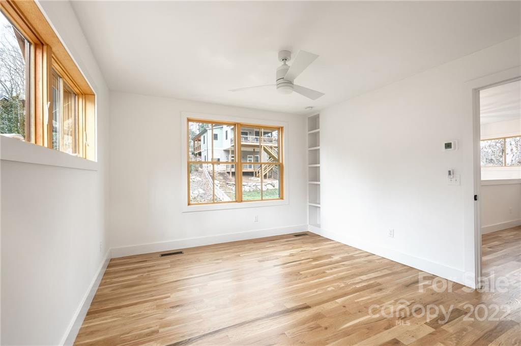 32 Hibriten Drive Asheville NC 28801