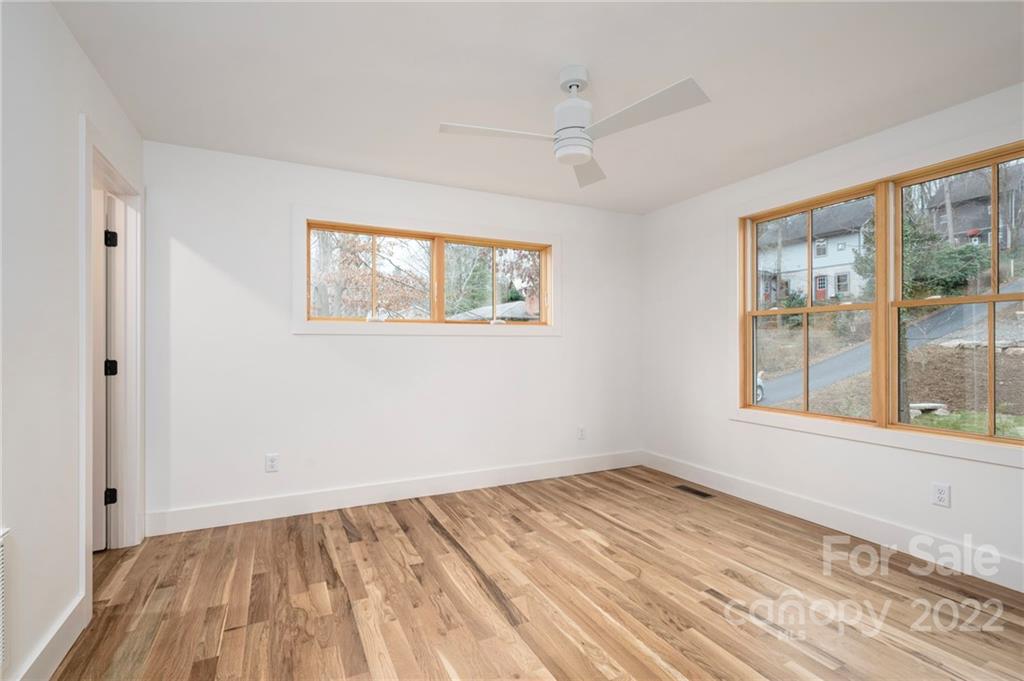 32 Hibriten Drive Asheville NC 28801