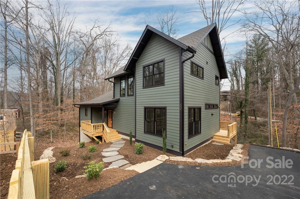32 Hibriten Drive Asheville NC 28801