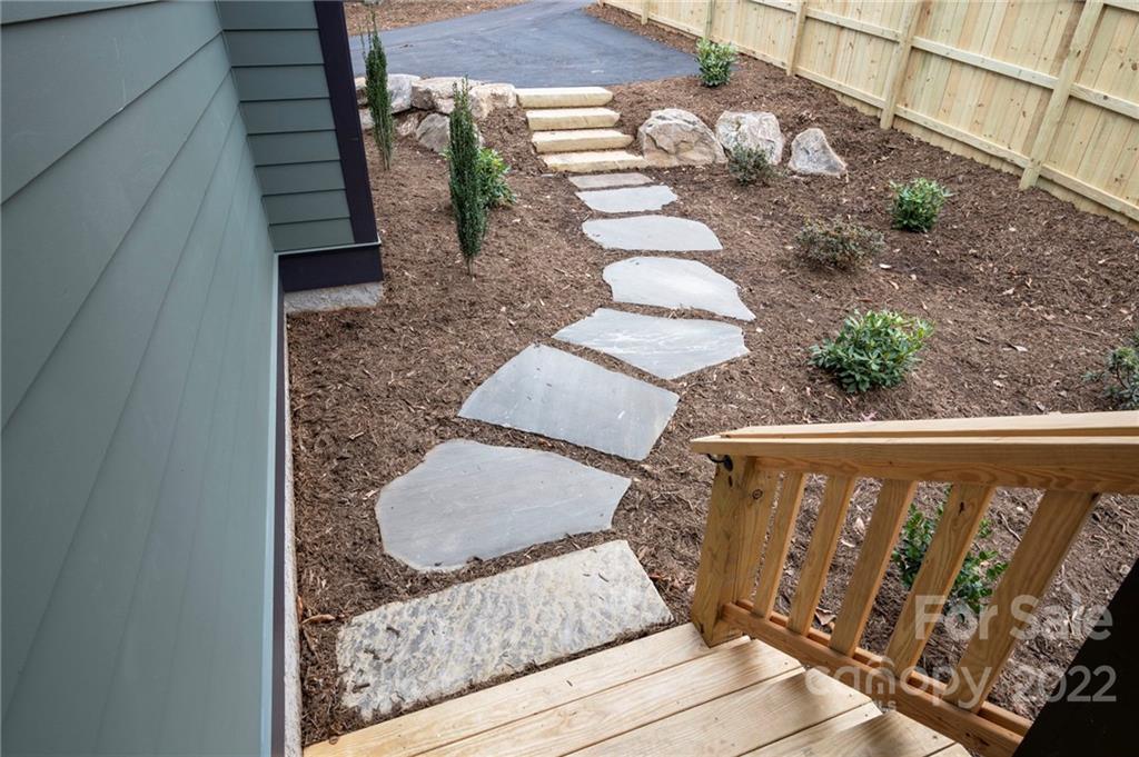32 Hibriten Drive Asheville NC 28801