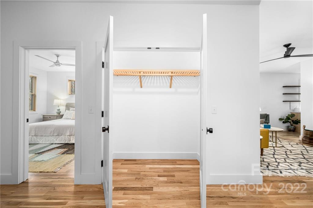32 Hibriten Drive Asheville NC 28801
