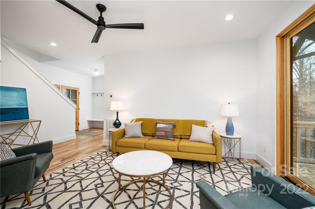 32 Hibriten Drive Asheville NC 28801