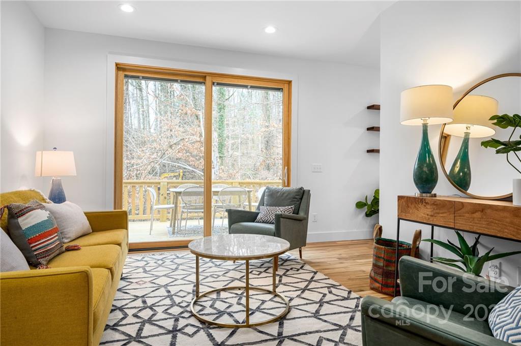 32 Hibriten Drive Asheville NC 28801