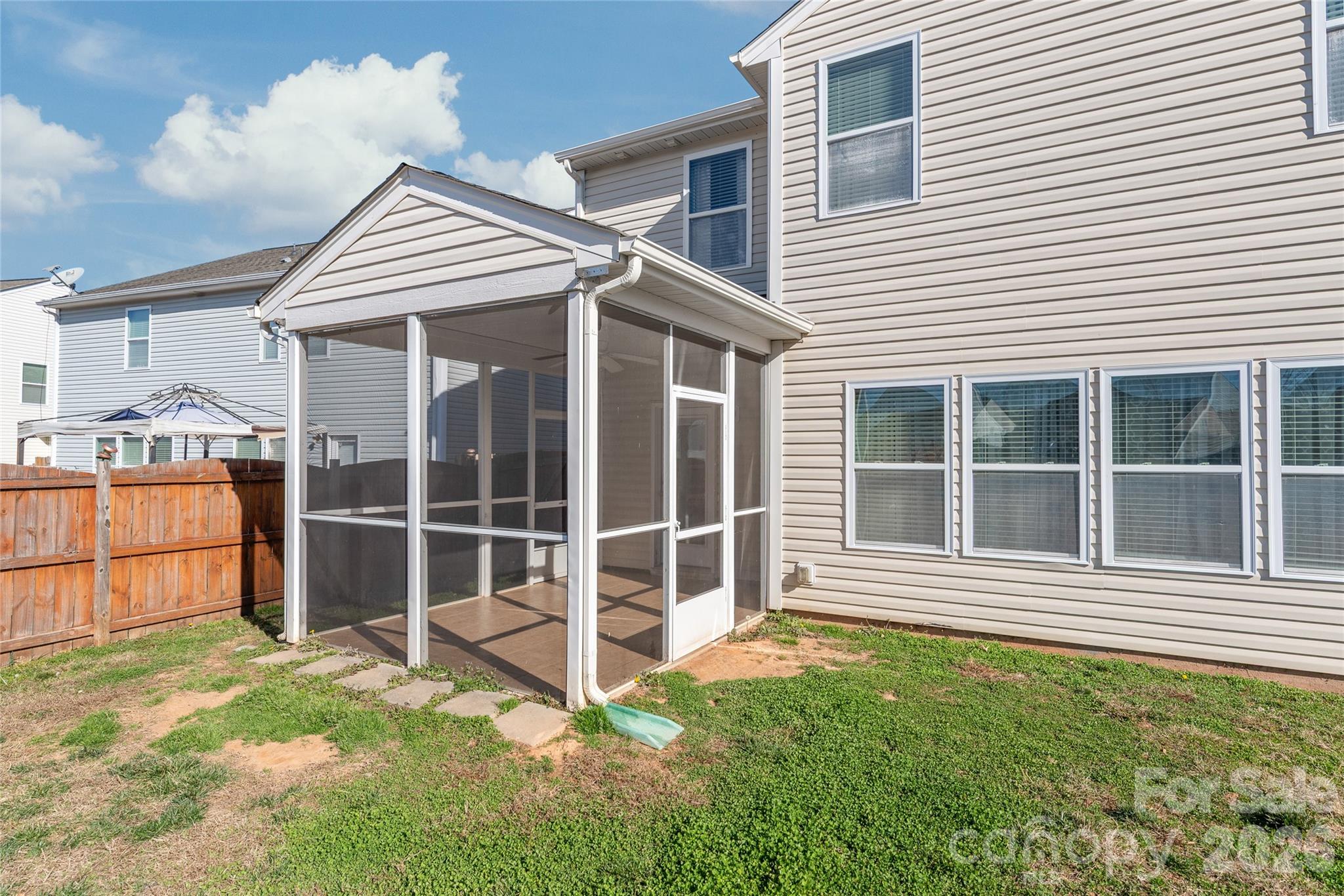 10229 Snowbell Court Charlotte NC 28215