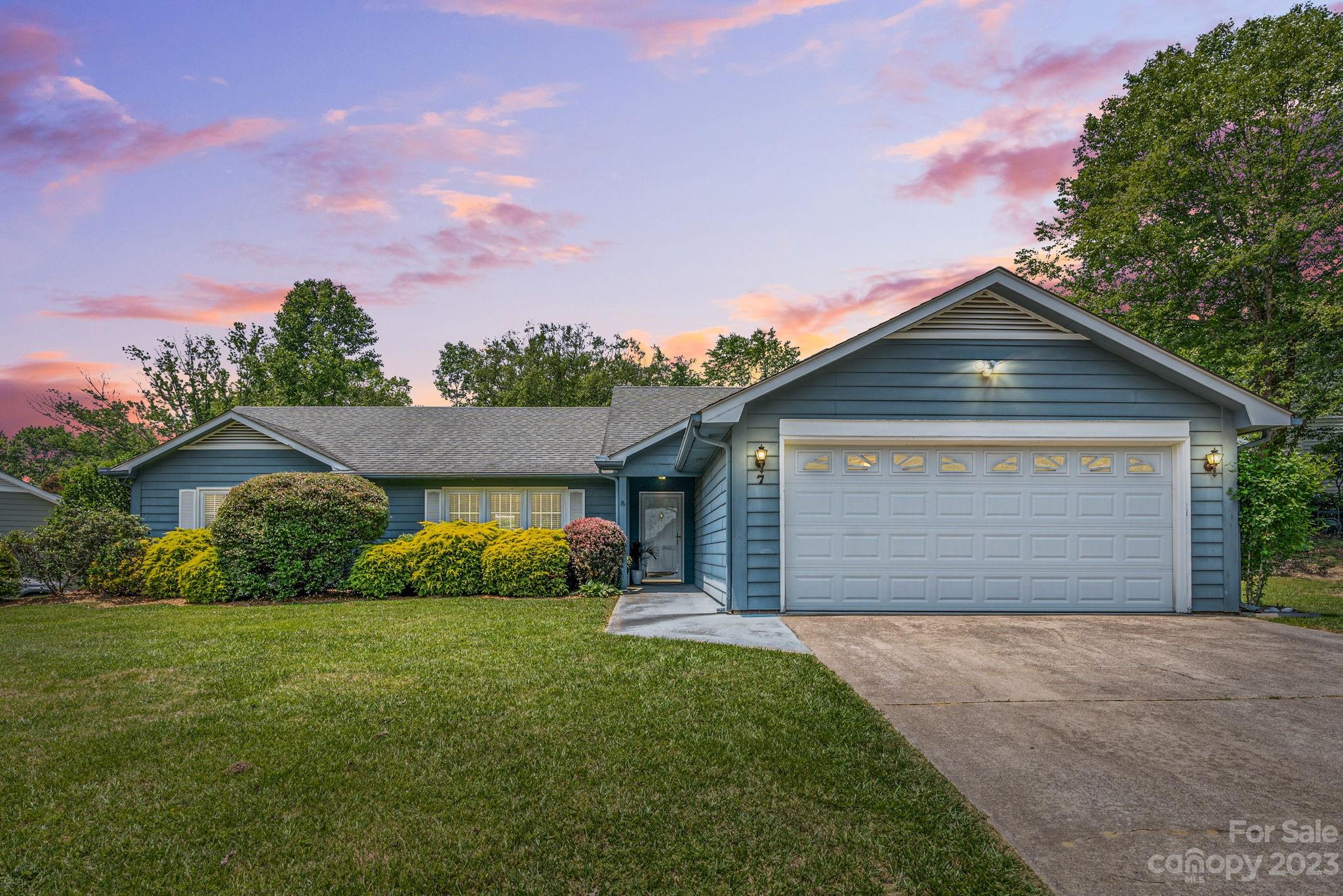 7 Primrose Lane Asheville NC 28805