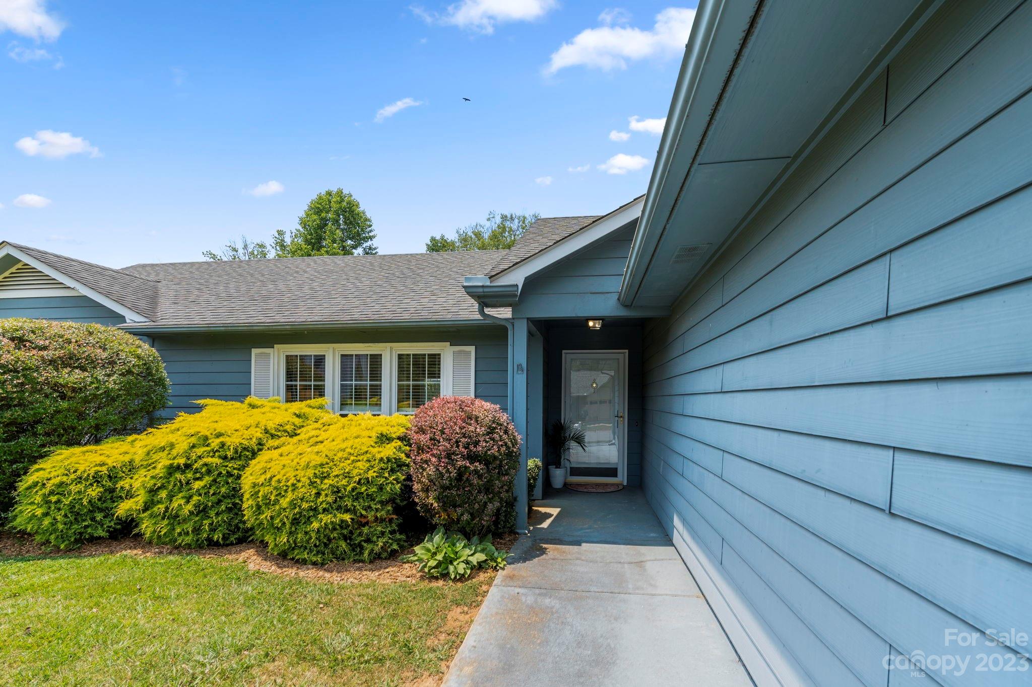 7 Primrose Lane Asheville NC 28805