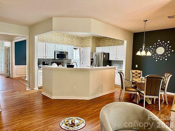 9104 Elrose Place Charlotte NC 28277