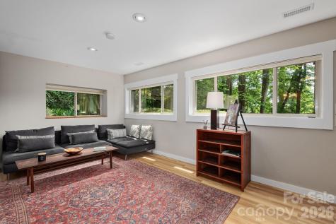 107 Buffalo Trail Asheville NC 28805