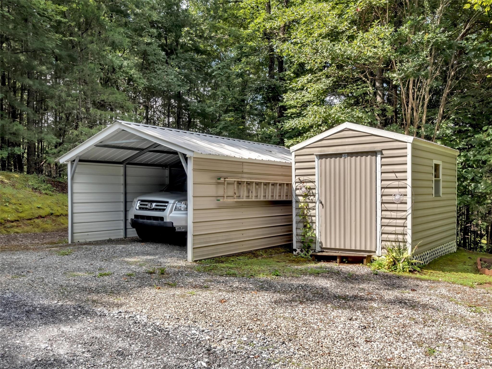 562 Beechwood Drive Sylva NC 28779
